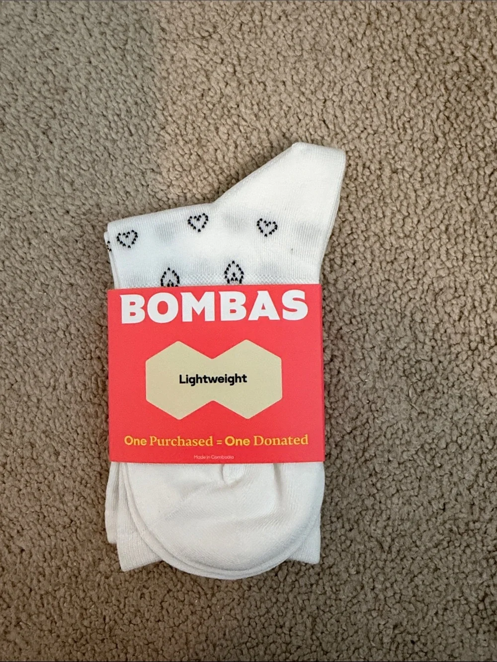 NWT small Bombas Lightweight White Heart Ankle Socks